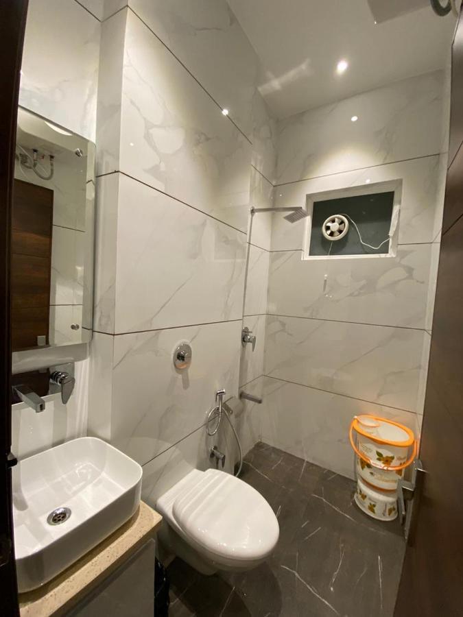 Hotel Blossom Inn Амритсар Экстерьер фото